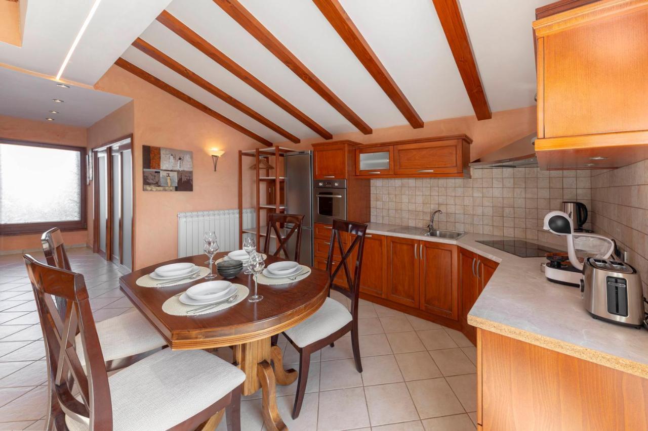 Apartma Koper Pobegi المظهر الخارجي الصورة