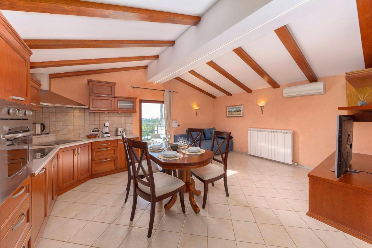 Apartma Koper Pobegi المظهر الخارجي الصورة